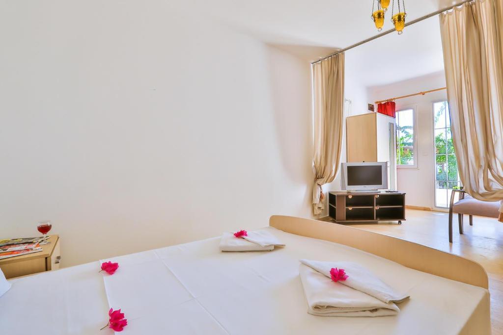 Kalkan Park Hotel ภายนอก รูปภาพ