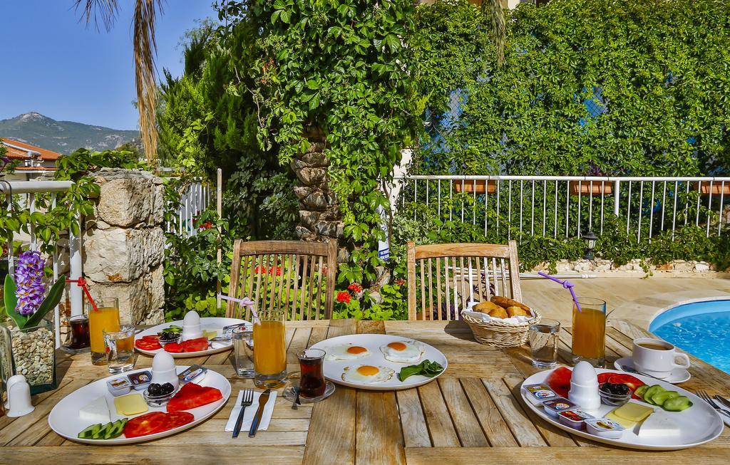 Kalkan Park Hotel ภายนอก รูปภาพ