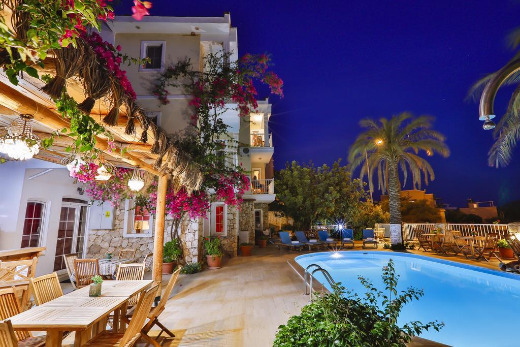 Kalkan Park Hotel ภายนอก รูปภาพ