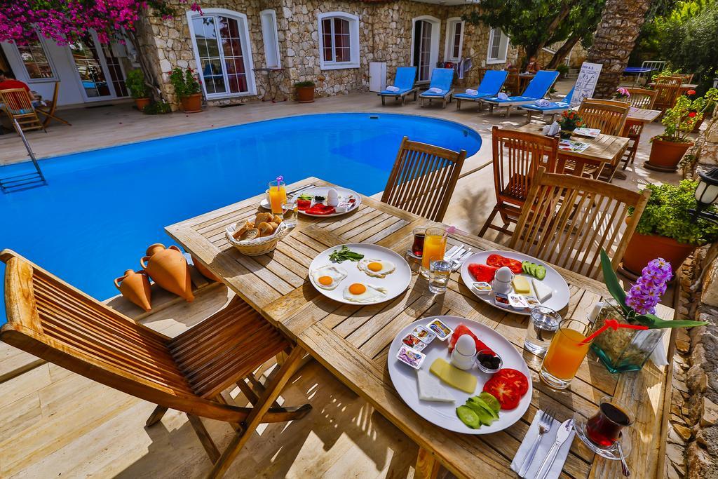 Kalkan Park Hotel ภายนอก รูปภาพ