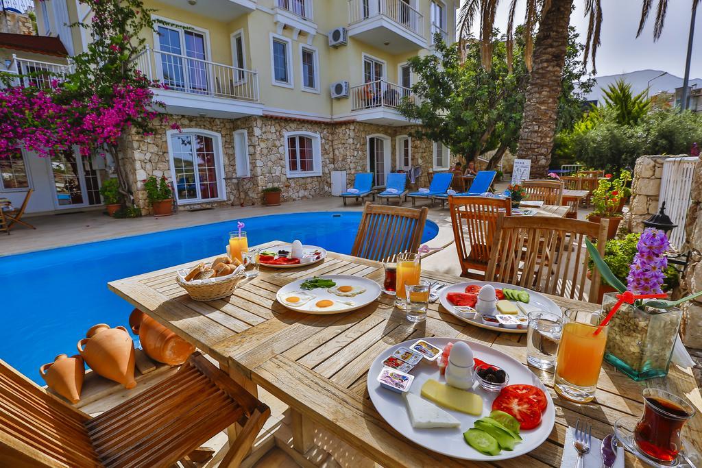 Kalkan Park Hotel ภายนอก รูปภาพ