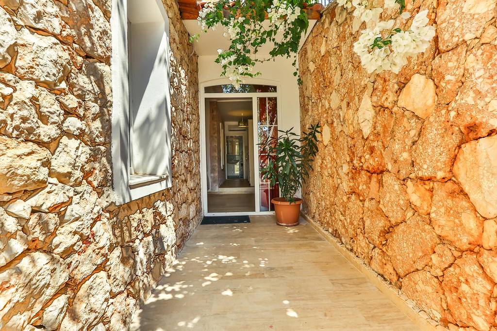 Kalkan Park Hotel ภายนอก รูปภาพ