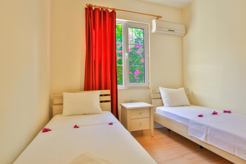 Kalkan Park Hotel ภายนอก รูปภาพ