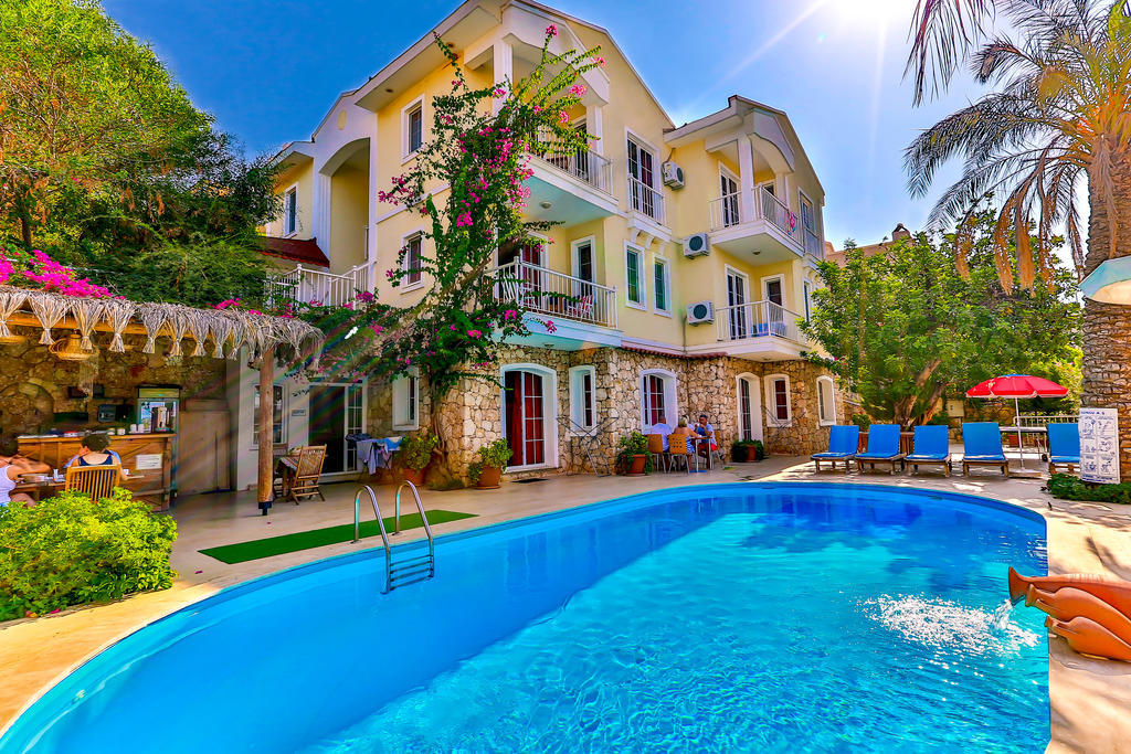 Kalkan Park Hotel ภายนอก รูปภาพ