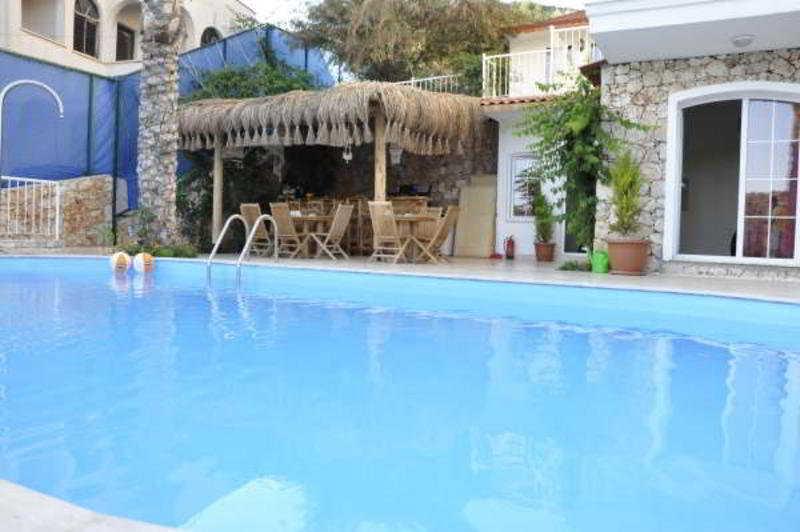 Kalkan Park Hotel ภายนอก รูปภาพ