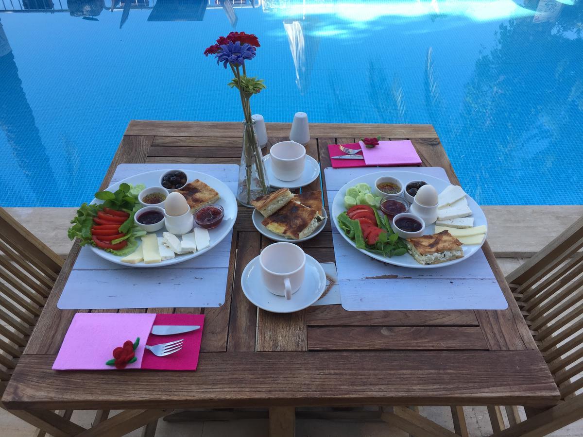 Kalkan Park Hotel ภายนอก รูปภาพ